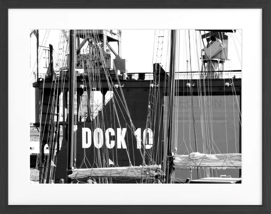 Poster Hamburg Hafen ’Dock 10’ HH05E - Schwarz matt