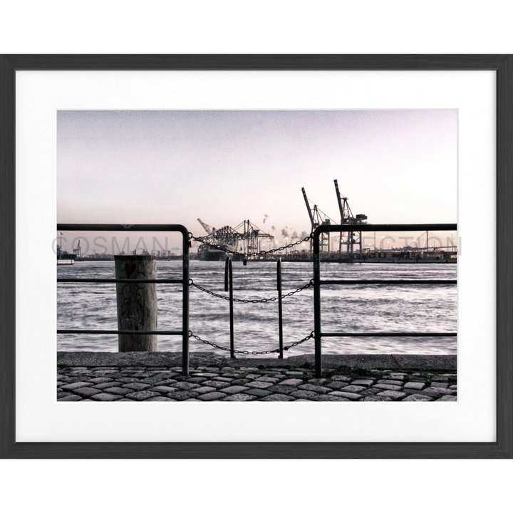 Poster Hamburg Hafen ’Zaun’ HH28 - Schwarz matt 1.5cm